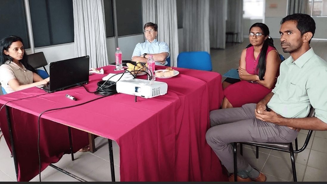 Prof Chris Woods’ visit to the Duke-Ruhuna Centre for Infectious Diseases image 2